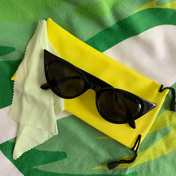 Palm Leaf Beach Bundle (4 piece set)
